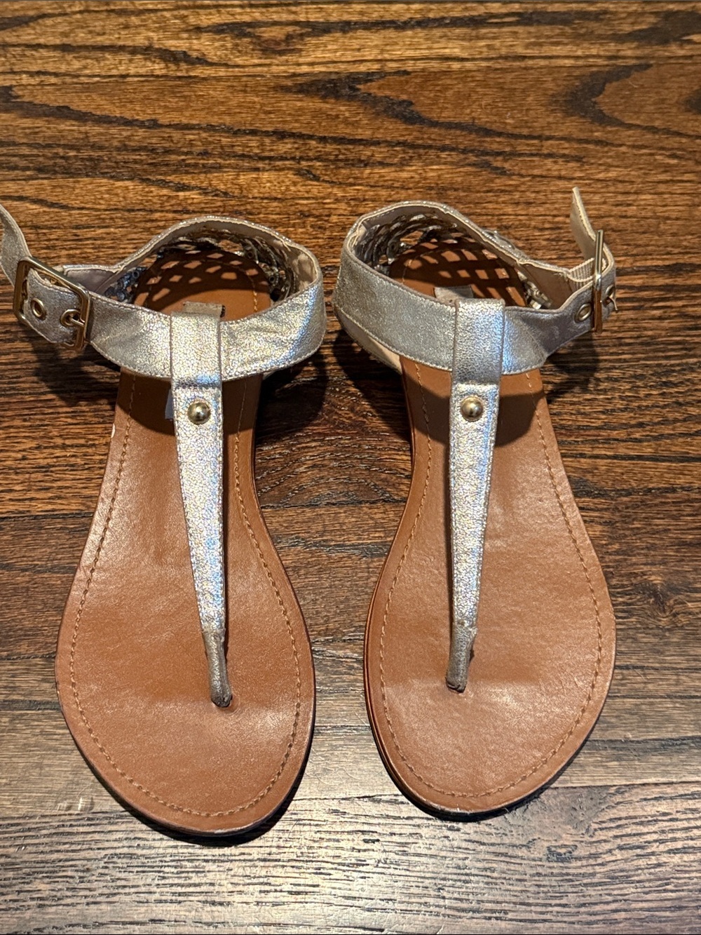 Women's size 7.5 Metallic Gold T-Strap Sandals